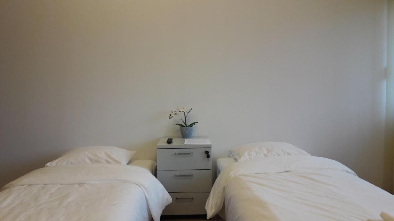 Apartamenty Kajetany 3Rooms Bagian luar foto