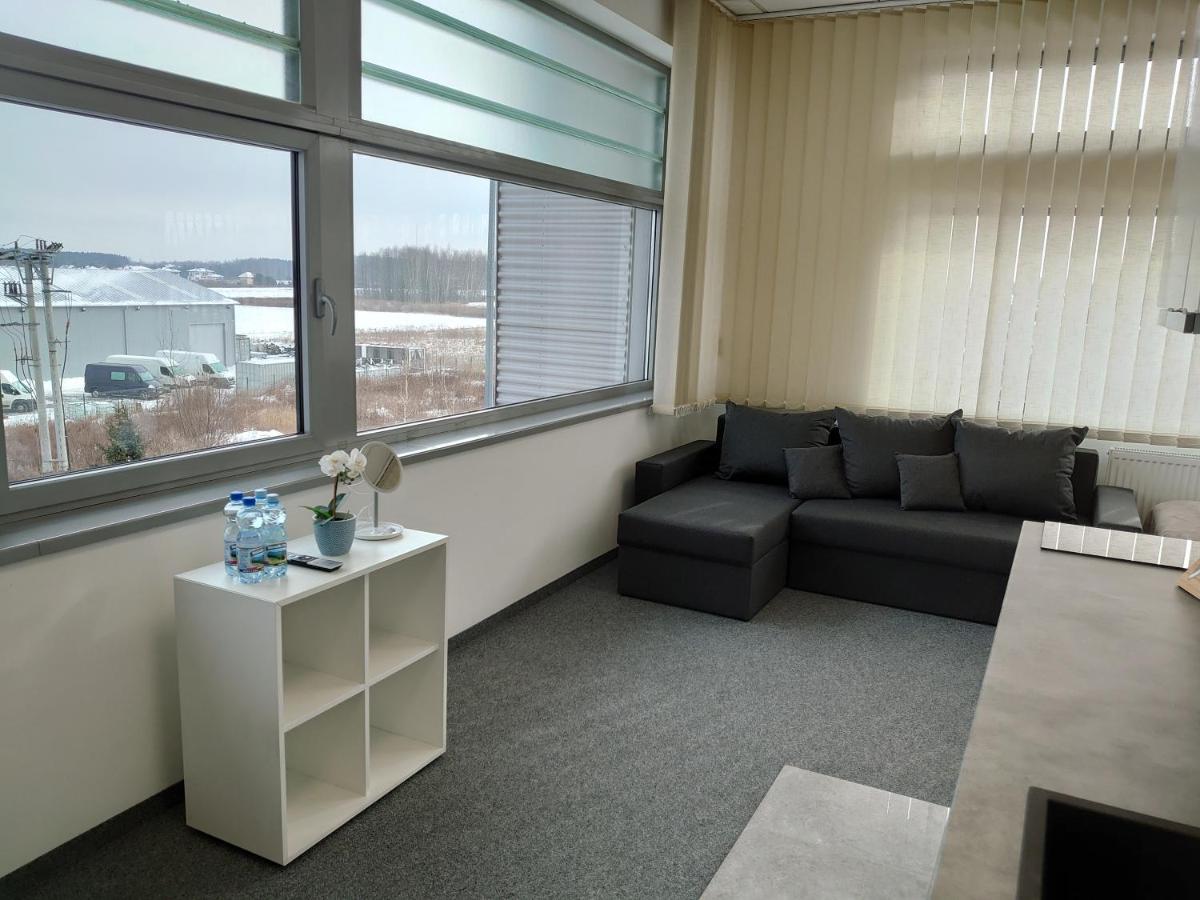 Apartamenty Kajetany 3Rooms Bagian luar foto